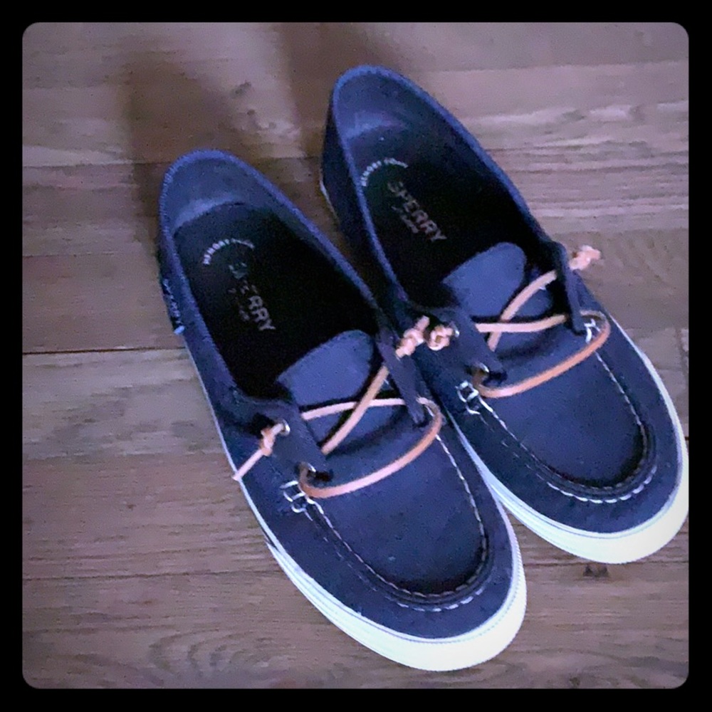 Sperry slip on